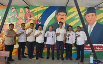 Perwakilan IKA STKS/Poltekesos Sulsel bersama pimpinan Sentra Wirajaya dan BBPPKS di Makassar