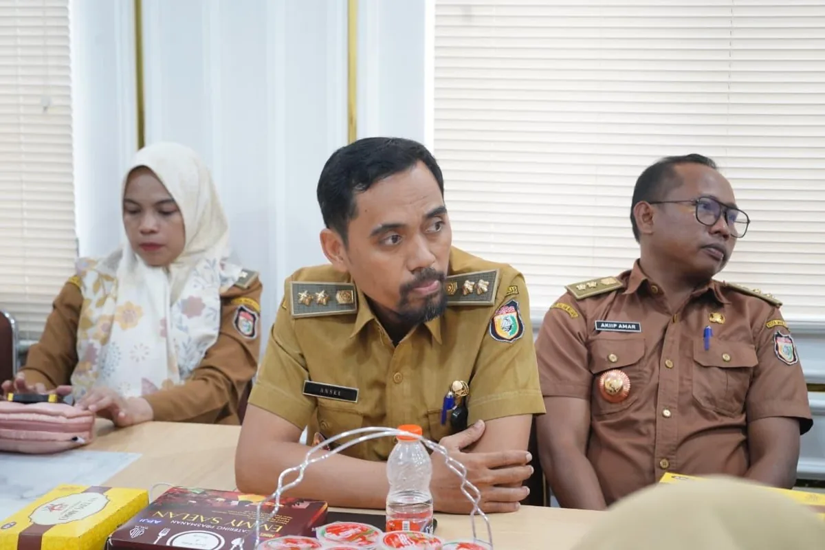 Foto arsip Lurah Banta-Bantaeng Rappocini Makassar Anselmus Watratan
