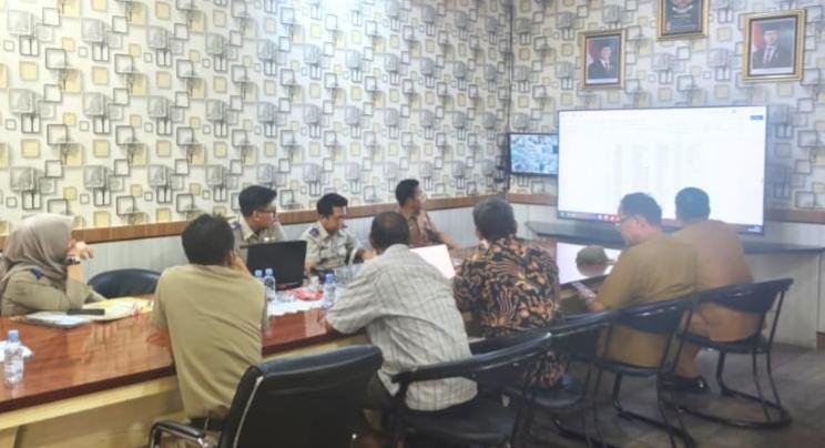 Kantah Takalar dan Pemkab Koordinasikan Pensertipikatan Aset Daerah 1 Pertemuan koordinasi Kantah Takalar dan perangkat daerah membahas aset pemerintah kabupaten