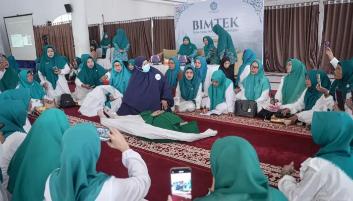 PKK Tidung Rappocini Makassar Belajar Perawatan Jenazah