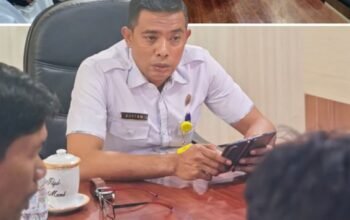Kepala Kantor Pertanahan Kabupaten Takalar Bustam memimpin rapat koordinasi penyelesaian tunggakan PDDM